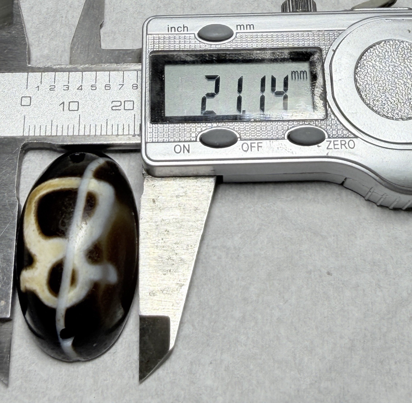 Tibetan Kubera Wealth God Old Agate Dzi Pendant, Odd Size Silkworm Line. ✨