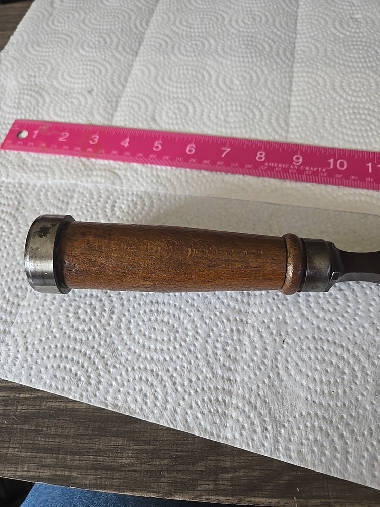 #32 Framing Chisel 14" Long-Sharp and Ready for Use-This is a BEAST of a Chisel-