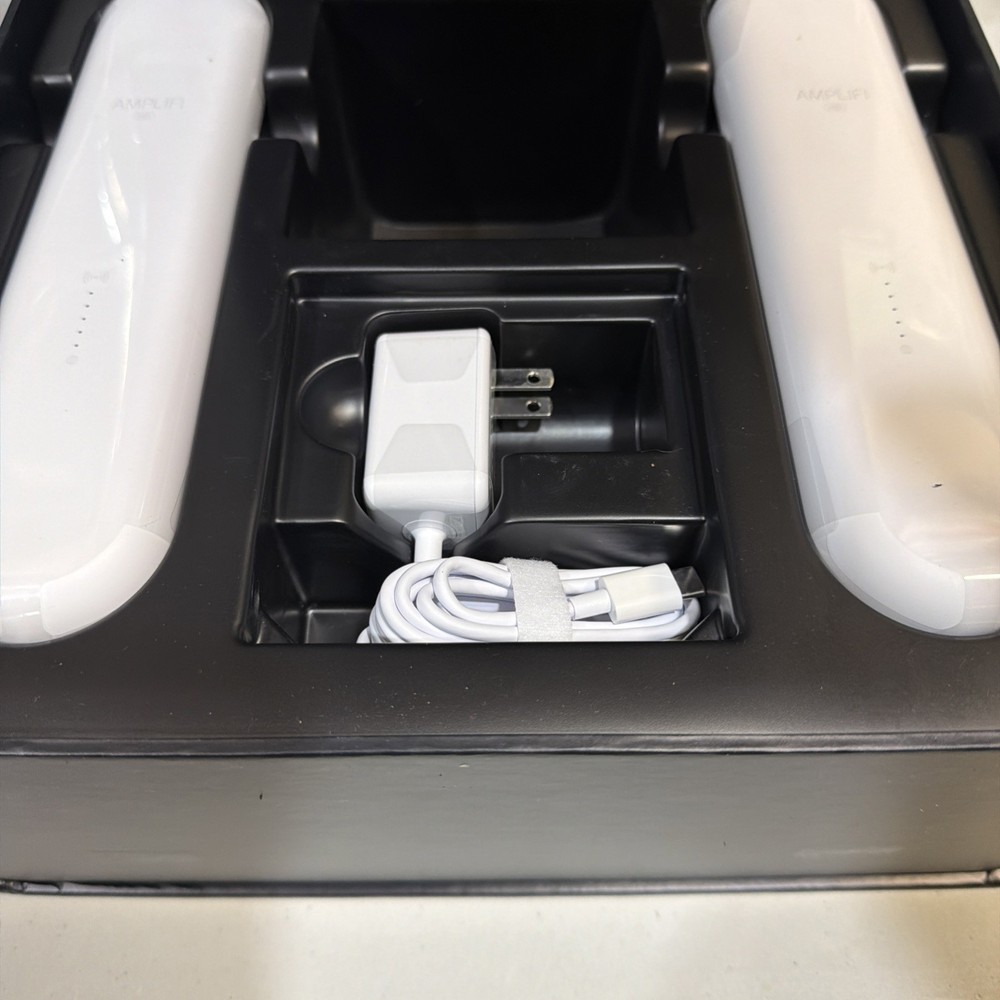 Ubiquiti AmpliFi HD Mesh Wi-Fi System (AFi-HD) – 2 MeshPoints - MISSING ROUTER