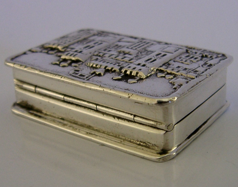 ENGLISH CAST SOLID STERLING SILVER WINDSOR CASTLE TOP BOX 1977
