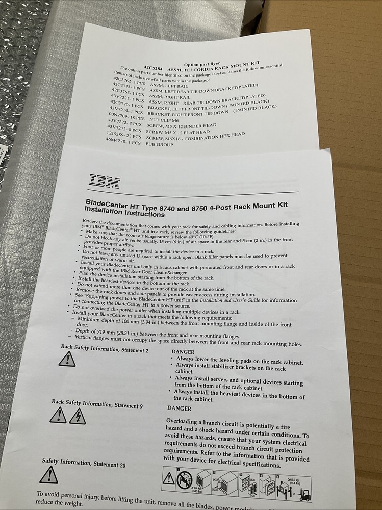 IBM 42C5284 BladeCenter HT 4-Post Rack Mount Kit