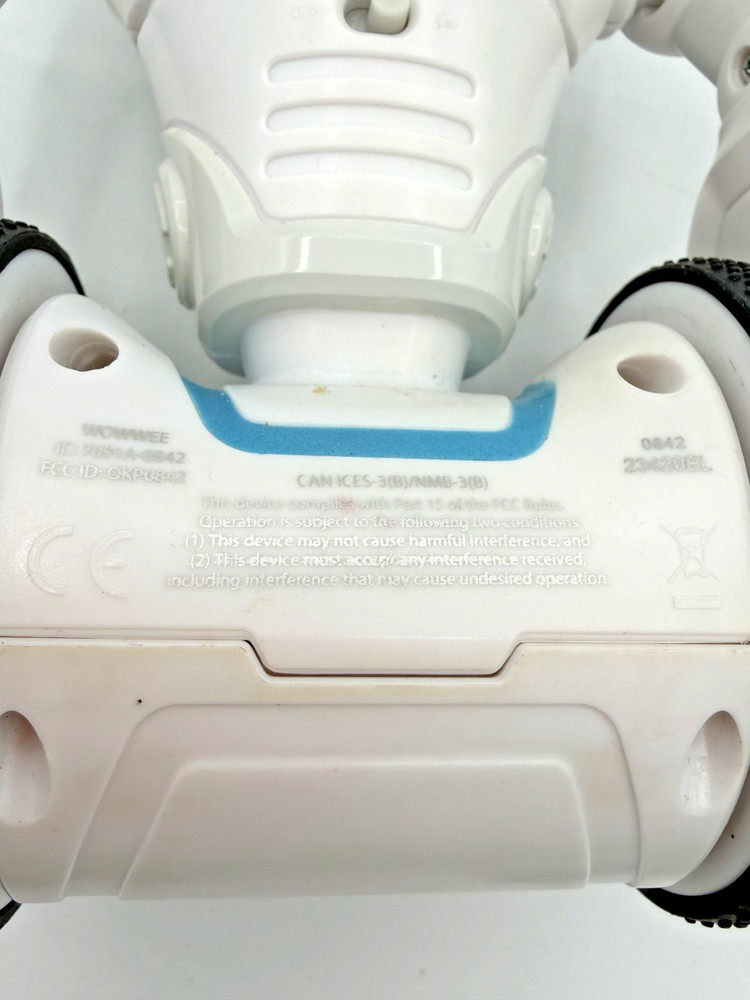 MiP Robot Arcade WOWWEE Model: 0842 Robot by Bluetooth App Control ROBOT ONLY