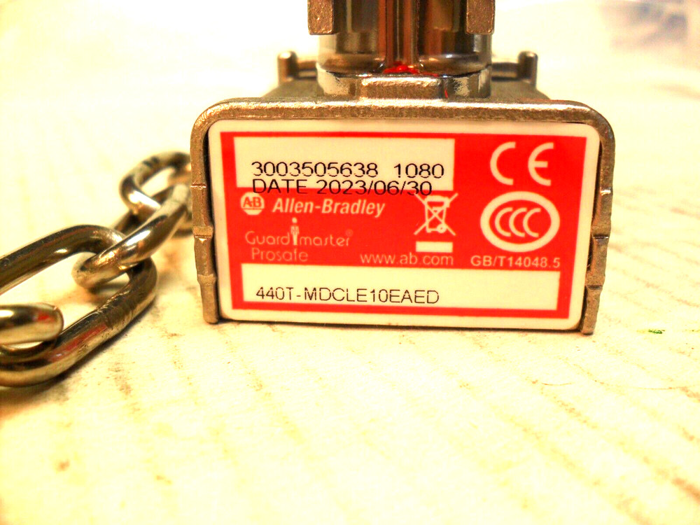 ALLEN-BRADLEY 440T-MDCLE10EAED - Trapped Key Interlock