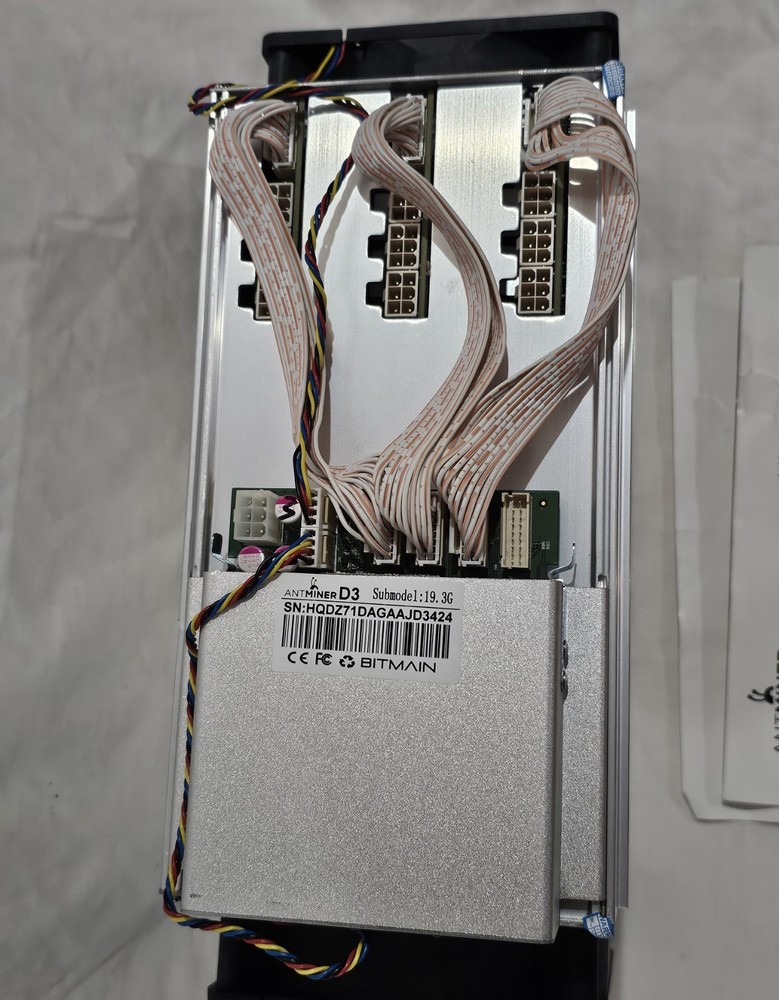*NEW* Bitmain Antminer D3 19.3Gh Mining X11 Algorithm