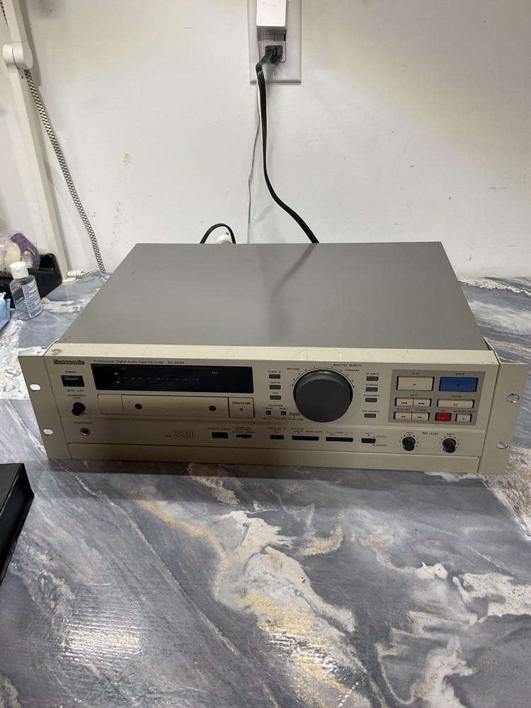 PANASONIC SV-3800 PROFESSIONAL DAT PLAYER RECORDER FOR PART ONLY