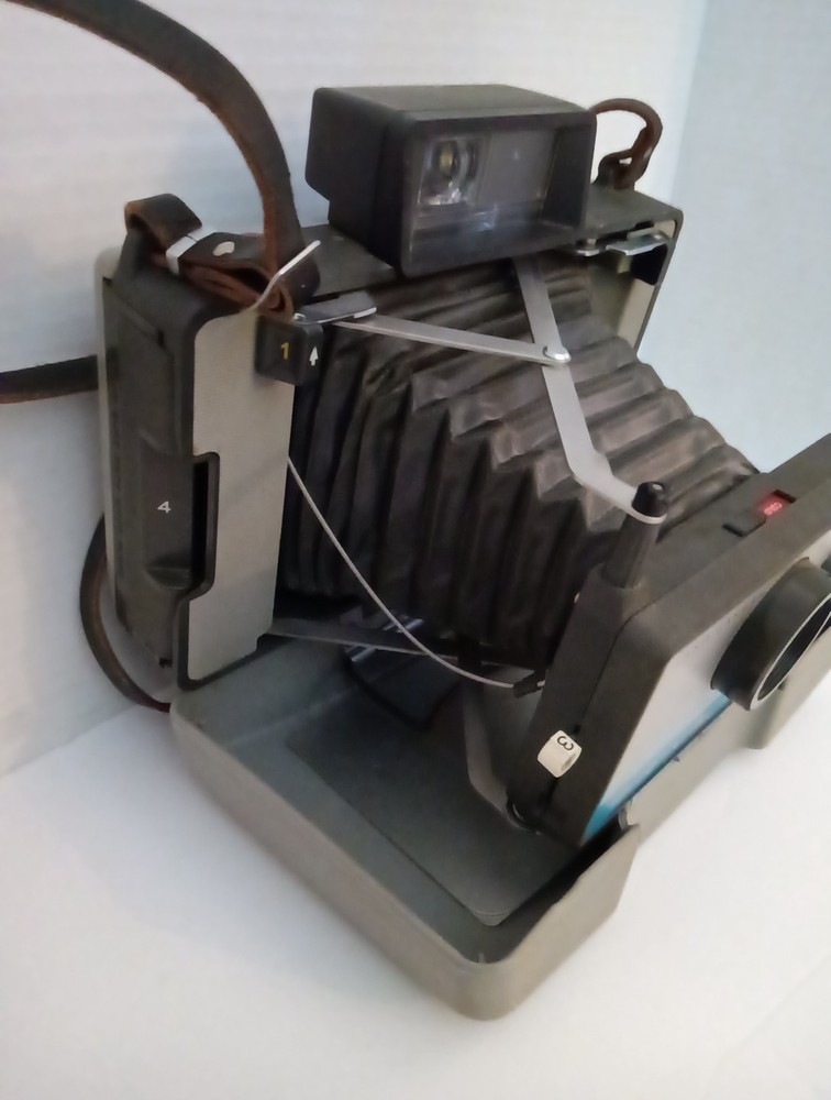 Vintage 1960 Polaroid Land Camera Automatic 135