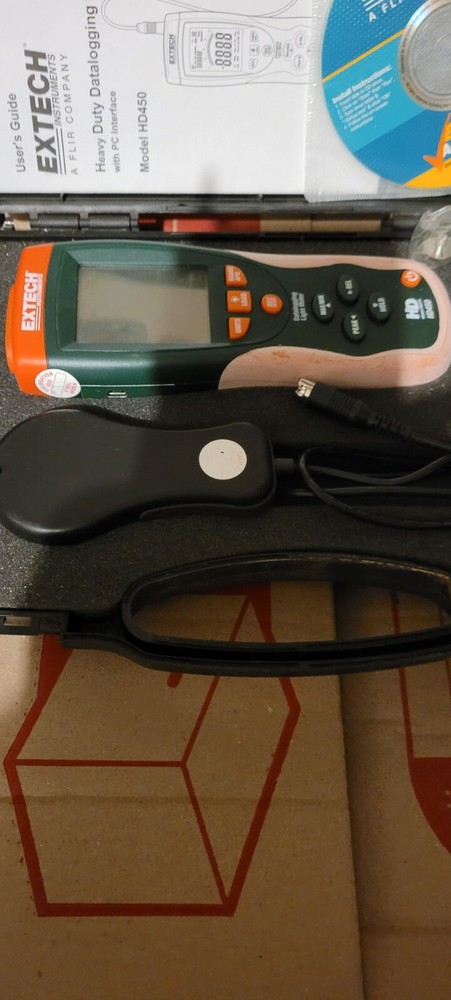 Extech Instruments HD450 Datalogging Light Meter W/ Light Sensor