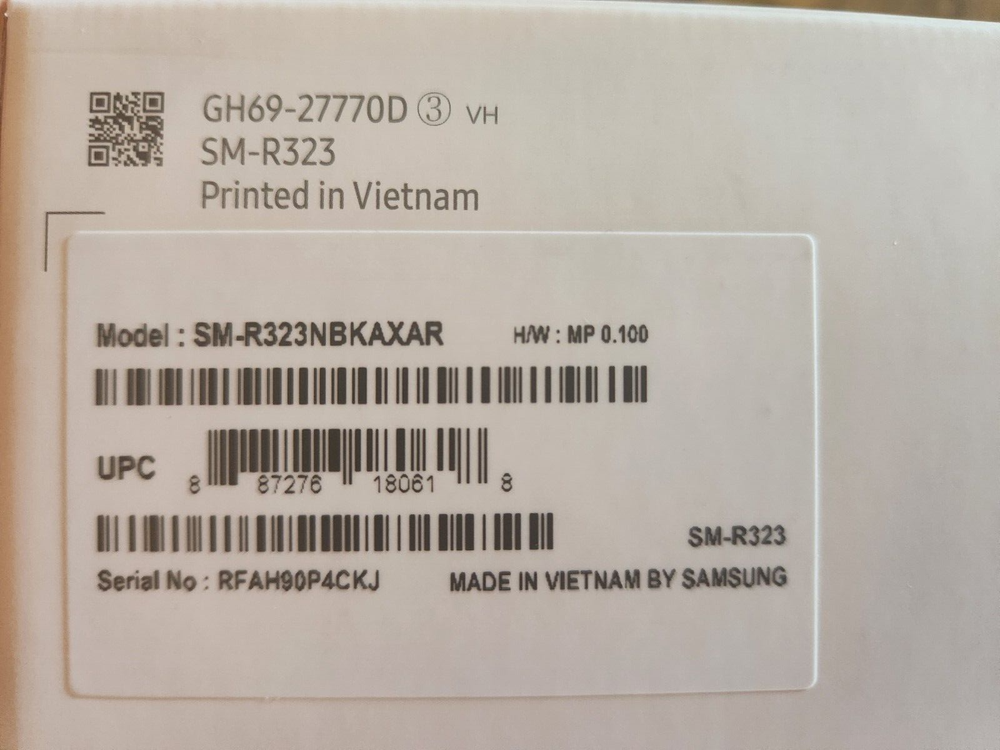 Samsung Gear VR Powered by Oculus - New in box! 2016