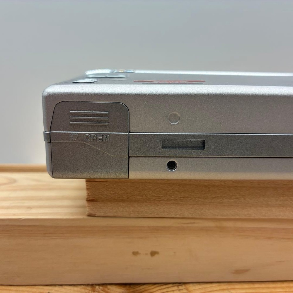 Sharp MD MS100 Silver Portable MiniDisc Recorder Player Japan Rare