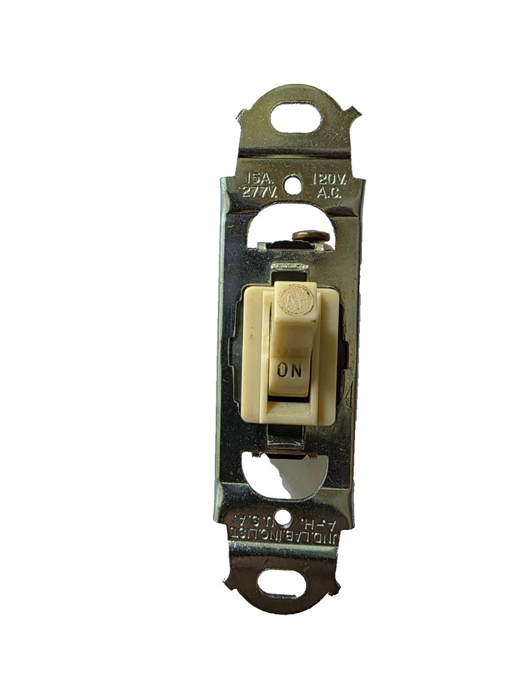 Arrow-Hart & Hegeman electrical toggle Switch 15-20Amp 120/277V