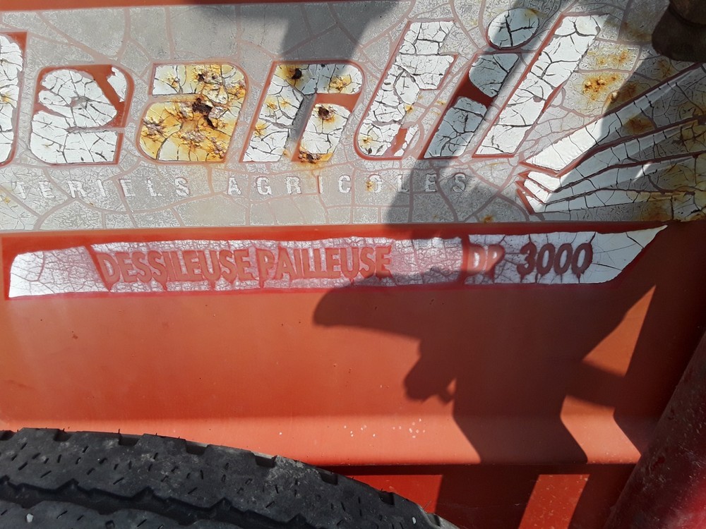 Jeantil DP 3000 Straw Unloader/Distributor