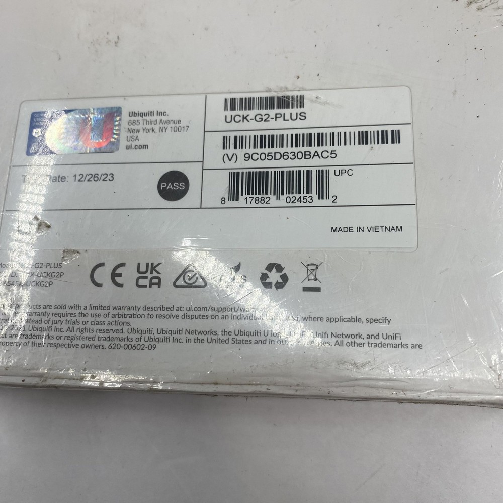Ubiquiti UniFi Cloud Key Gen2 Plus UCK-G2-PLUS Network Controller NVR PoE Hub