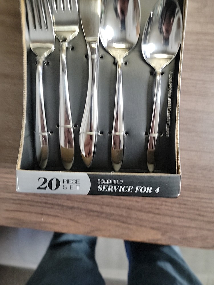 Oneida Solefield Stainless Steel Flatware Set, 20-Piece, Silverware for 4