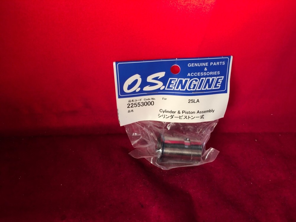 OS LA 25 PISTON & CYLINDER NIP