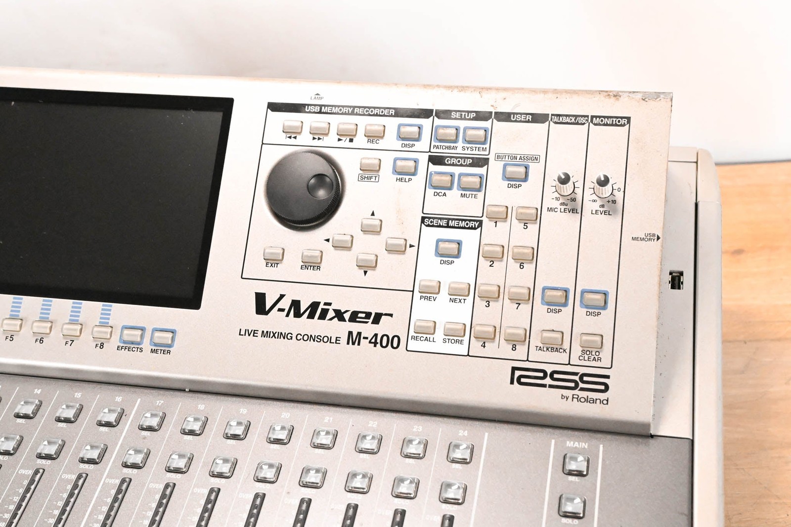 Roland M-400 48-Channel Live Digital Mixing Console CG01XHL