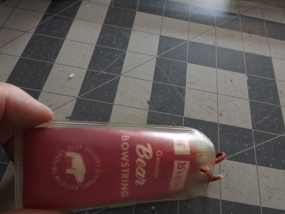 8 Original Bear Archery Recurve Bow Replacement Strings & 2 Browning strings