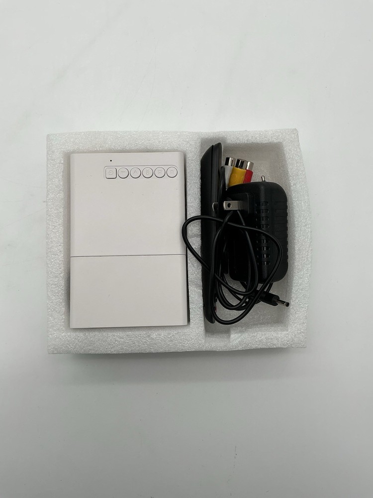 Portable Mini LED Projector Screen Mirroring WHITE (USED)