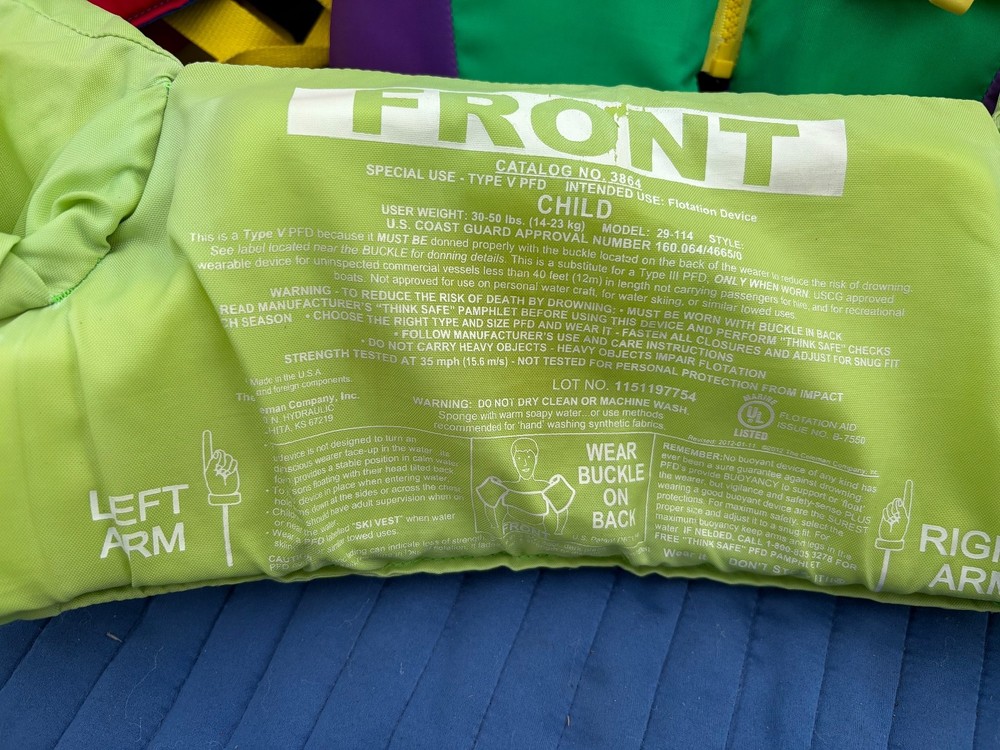 Children's Floatation Devices: 2 Boating Vests, 1 Chest Set & 1 Set Arm Floaties