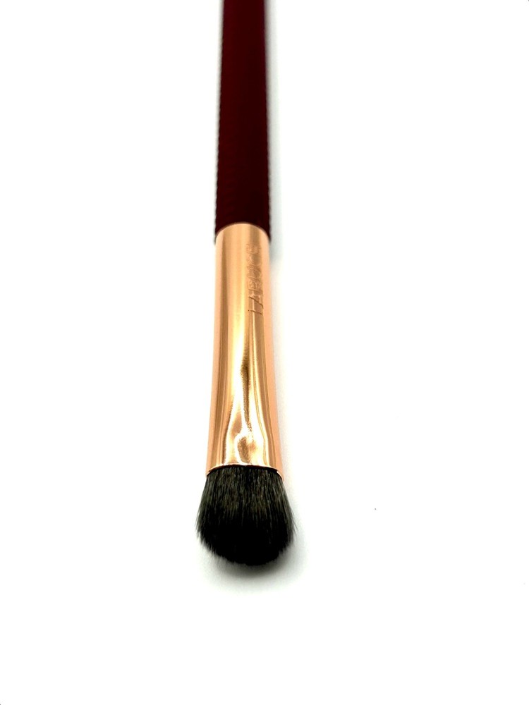 Laruce Cosmetics Shadow Brush LR110 New
