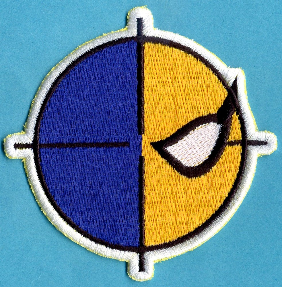 Deathstroke / Slade Wilson fully embroidered 3.75" patch w/hook backing