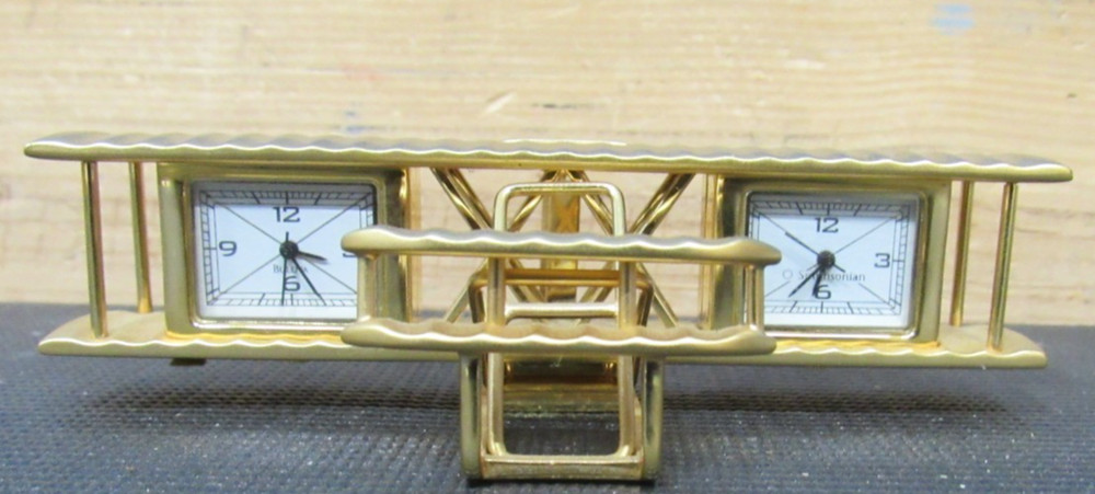 RARE Smithsonian Bulova Wright Brothers desktop twin clock
