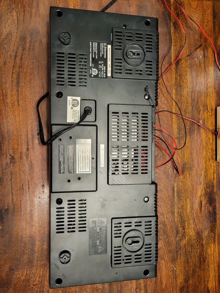 Emerson MS3103 Triple-Play Linear 3 CD Changer + 2 Speakers READ
