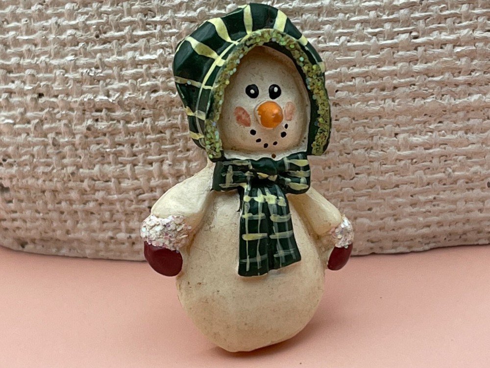 Cute! Plastic White SNOWMAN Christmas Pin with Green Scarf & Hat