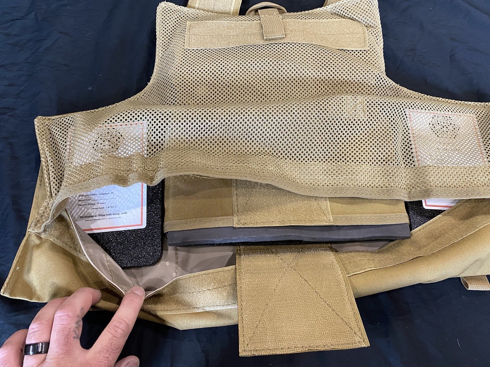 Coyote Tan FDE Tactical Vest Plate Carrier W/ Plates- 2 10x12 Front/back &Sides