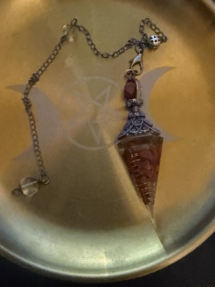 Hexagonal Pointed Cone Red Jasper Crystal Spiritual Divination Pendulum