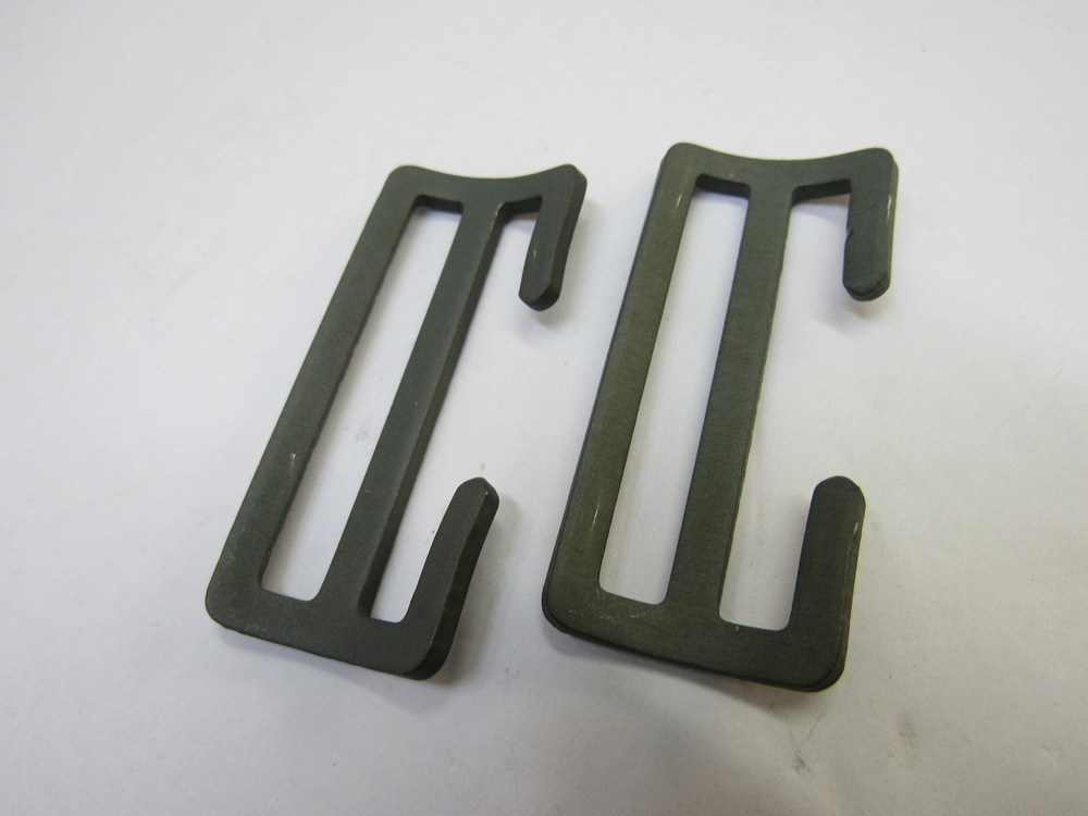 2 Danish Small & Large Pack L Strap Buckles Aluminum British Pattern 37 Type NOS