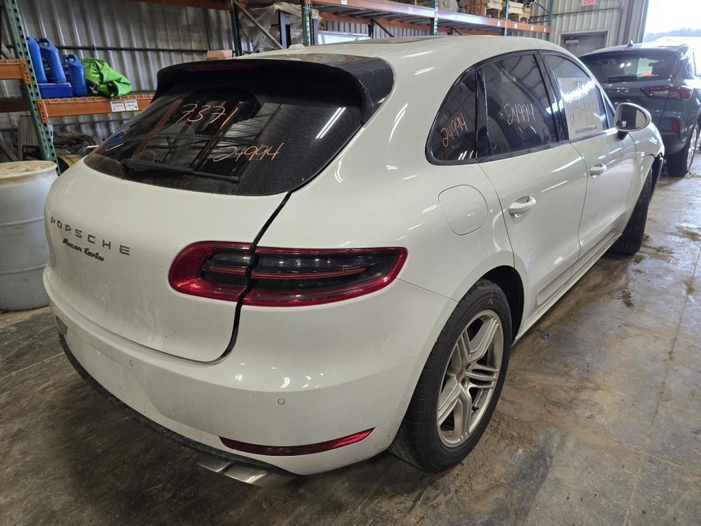 MACAN 2016 Jack 1538878