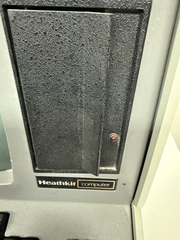 Vintage Heathkit Video Terminal Computer H89 or H89A ?