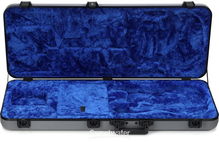 Fender Deluxe Molded Strat/Tele Case - Silver with Blue Interior