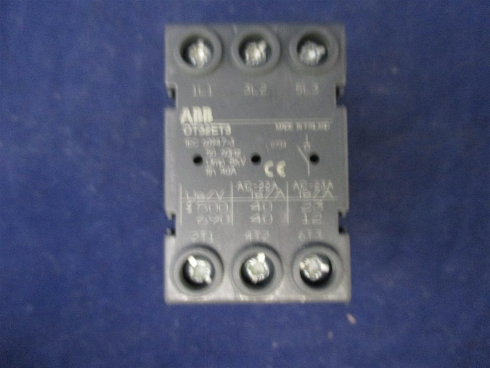 ABB OT32ET3 Disconnect Switch new