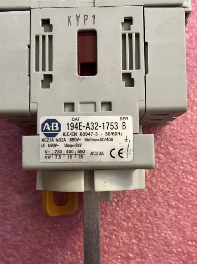 Allen Bradley 194E-A32-1753 Ser. B Switch