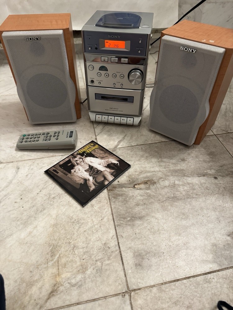 *READ DESCRIPTION: Cassette Doesn’t Work- Sony HCD-EP313 Bookshelf CD Player