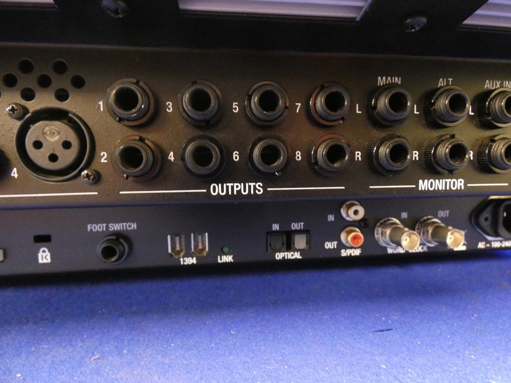 Digidesign 003 (Part # 9100-38030-00) Firewire Audio Interface & Control Surface