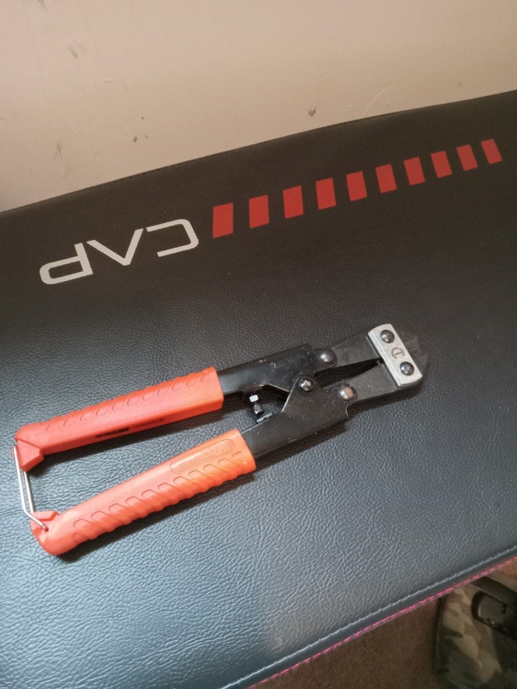 Wiss Bolt Cutter