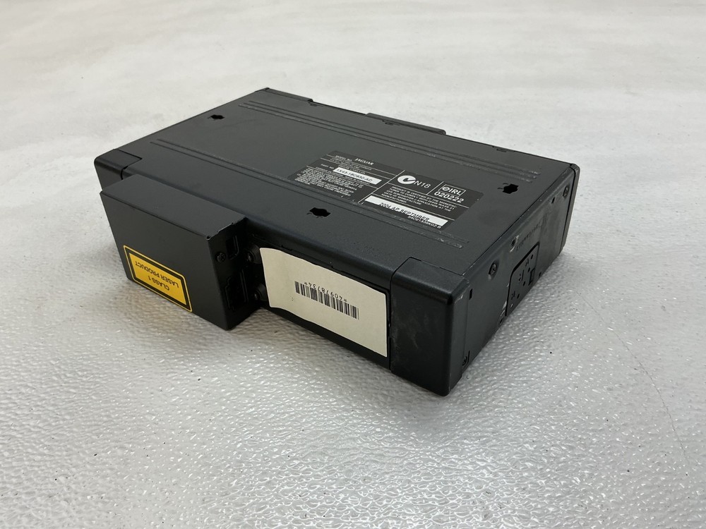 2004-2007 JAGUAR XJ8 STEREO DISC CD PLAYER CHANGER OEM
