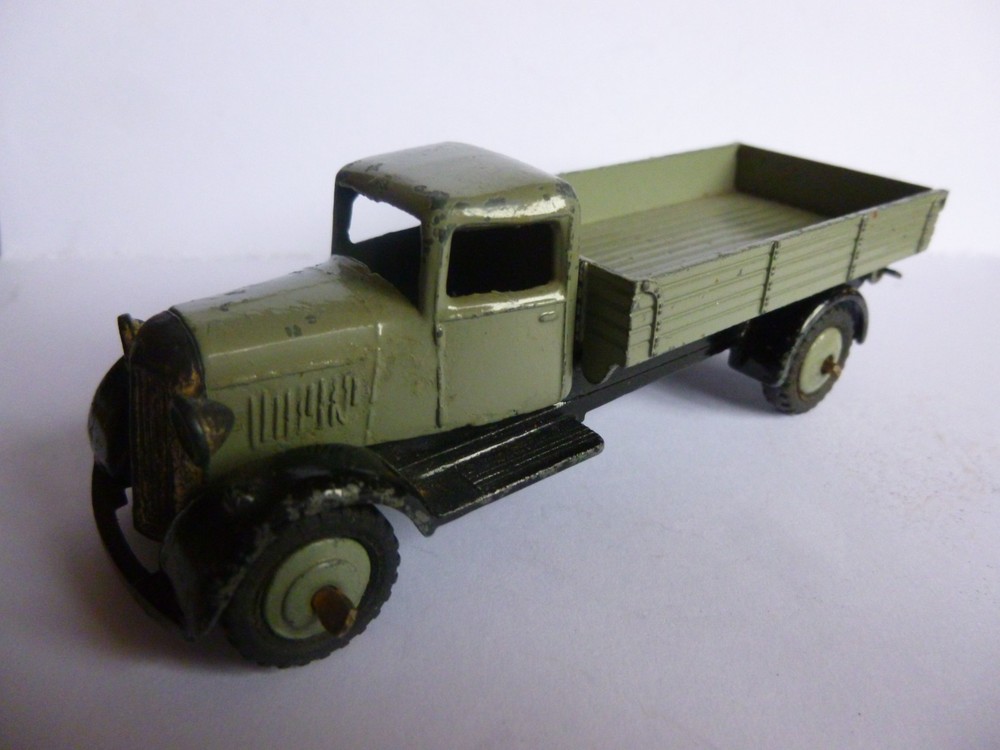 Dinky 25e circa 1947 Tipping Wagon