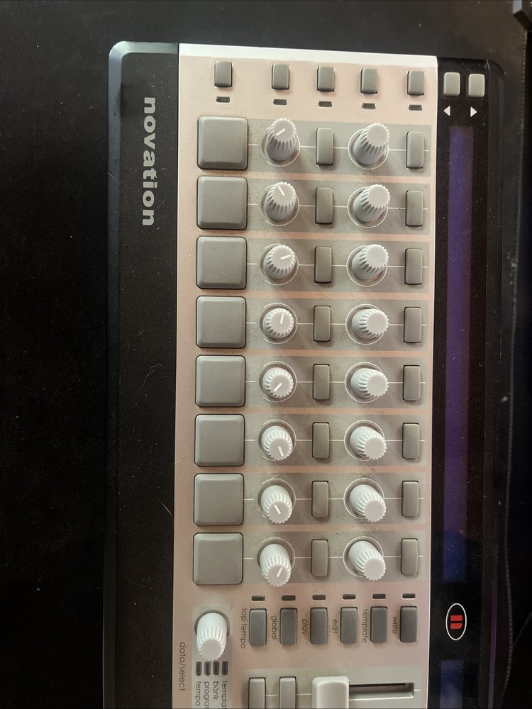 Novation Remote Zero SL MIDI Controller – USB Automap Control Surface