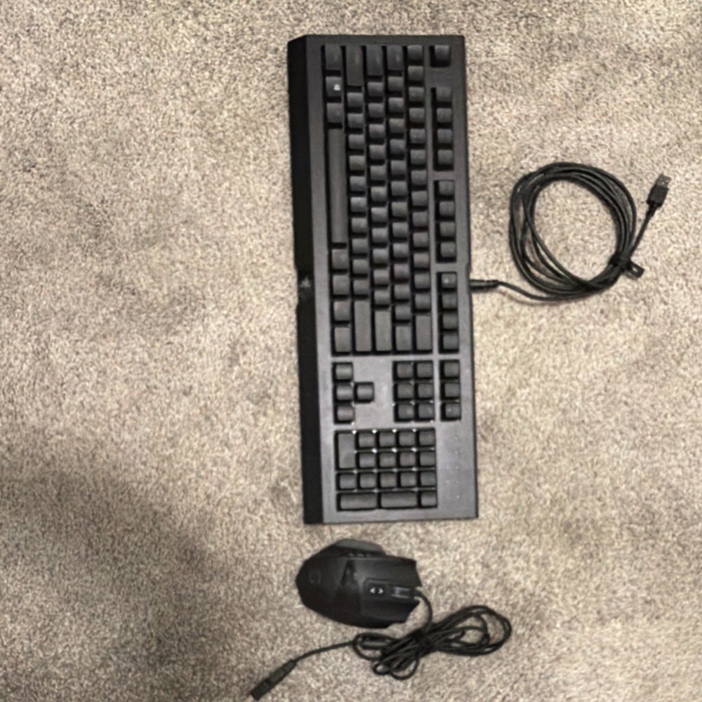 Razer Cynosa Chroma Wired USB Keyboard and Mouse Bundle
