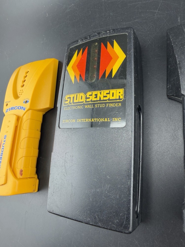 3 ZIRCON STUDSENSOR Stud Sensor Electronic Wall Stud Finder WORKS TESTED