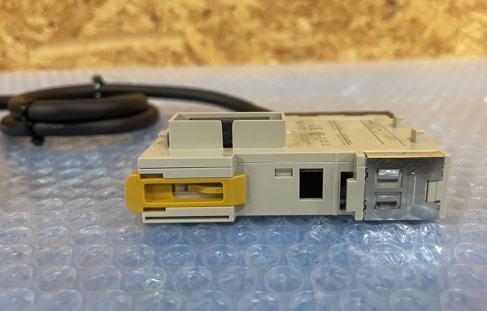 OMRON CJ1W-IC101 PLC I/O Interface Unit Tested USED