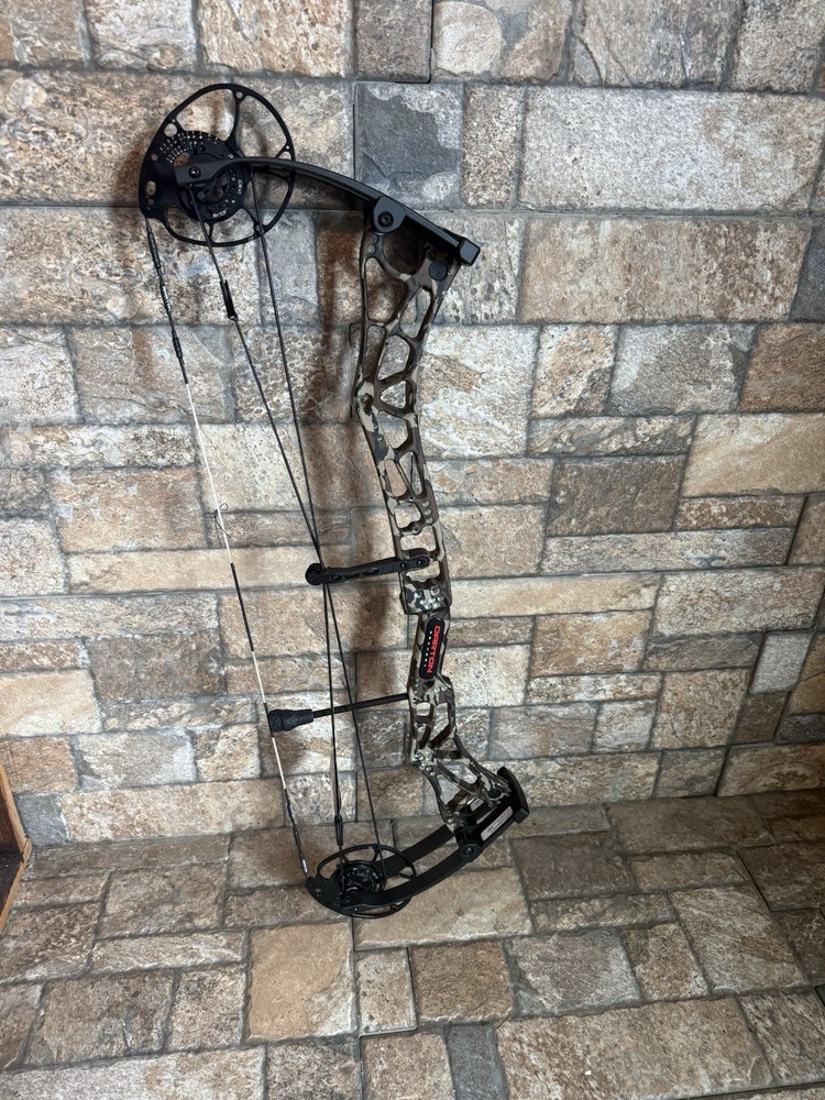 Darton consequence 31 Compound Bottomland camo 50-60lb