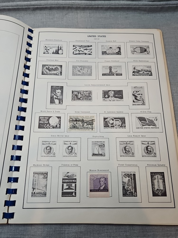 The Harris Freedom Album United States Stamp Book 1967 Read 200 Stamps Included