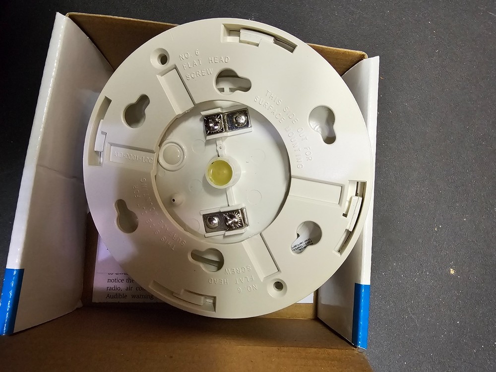System Sensor 5604 Fixed 194F (90C) Temperature Heat Detector - White