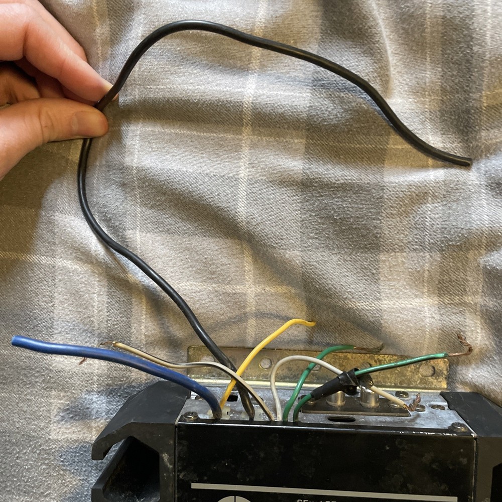 Clarion 1300A Amplifier UNTESTED