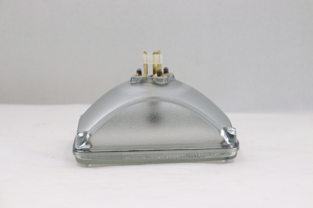 Peak Lighting Sealed Beam H4656