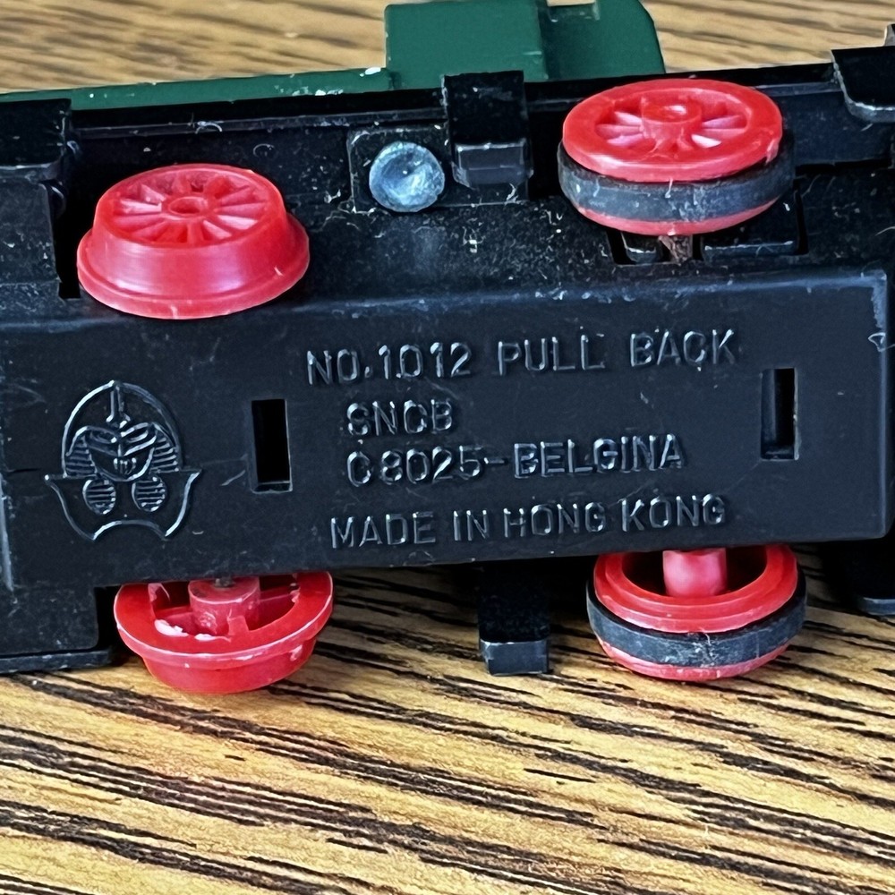 Desmond Pull Back toy train engine 102 No. 1012 SNCB C-8025 Belgina